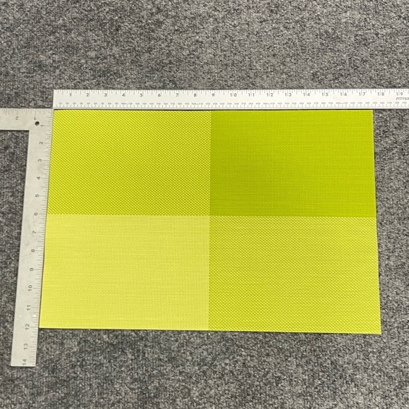 *GEFEII Deluxe PVC Woven Vinyl Non-Slip Table Mats - Picture 4 of 10